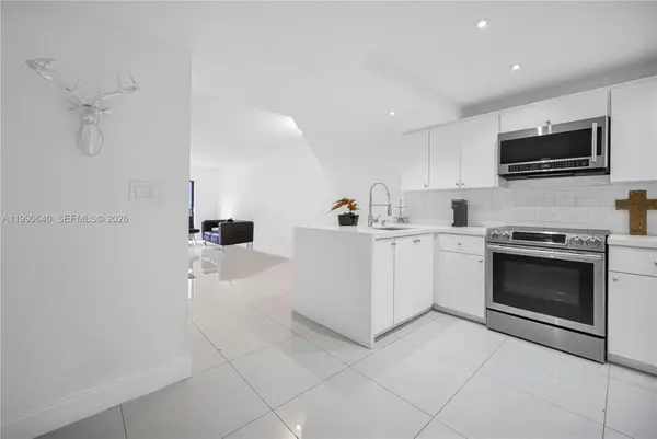 Address Withheld By Seller, Hialeah, FL 33014