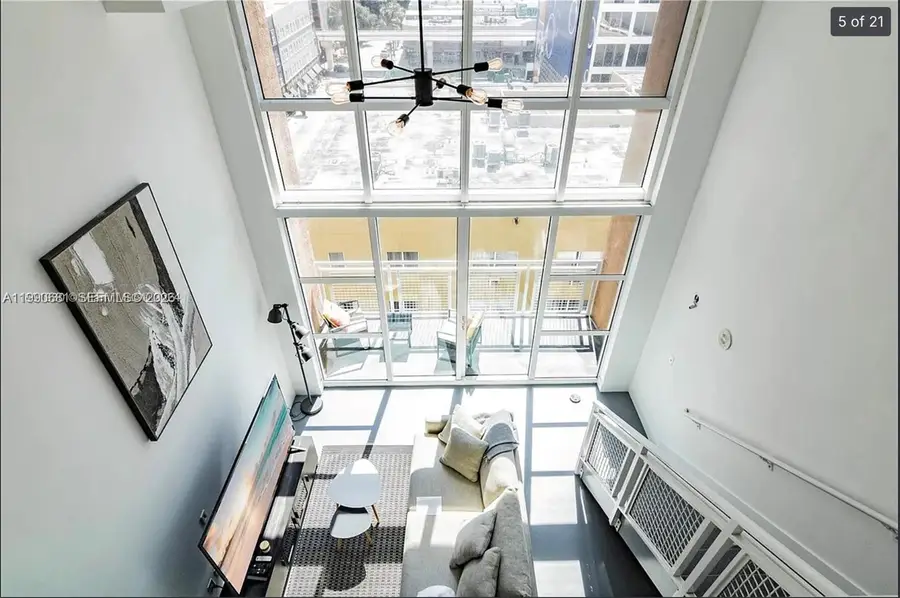 253 NE 2nd St #617, Miami, FL 33132 - #2