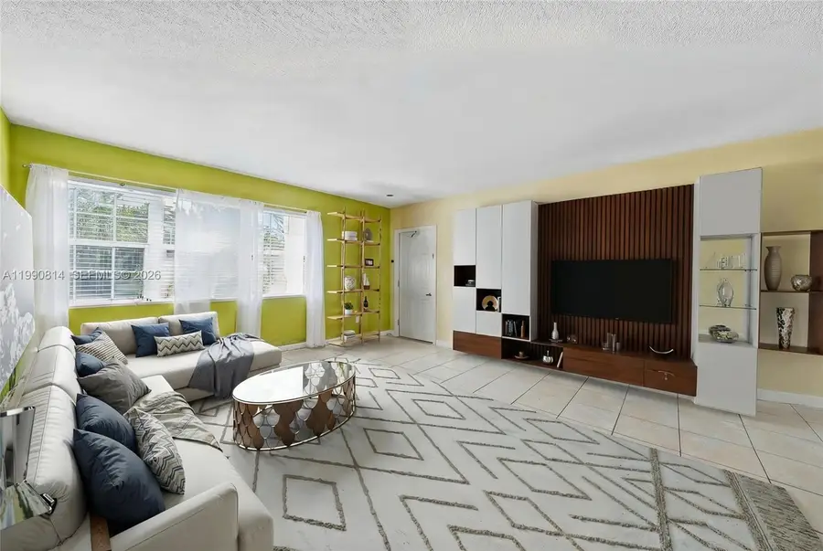 221 SE 9th Ave #202, Pompano Beach, FL 33060 - #3