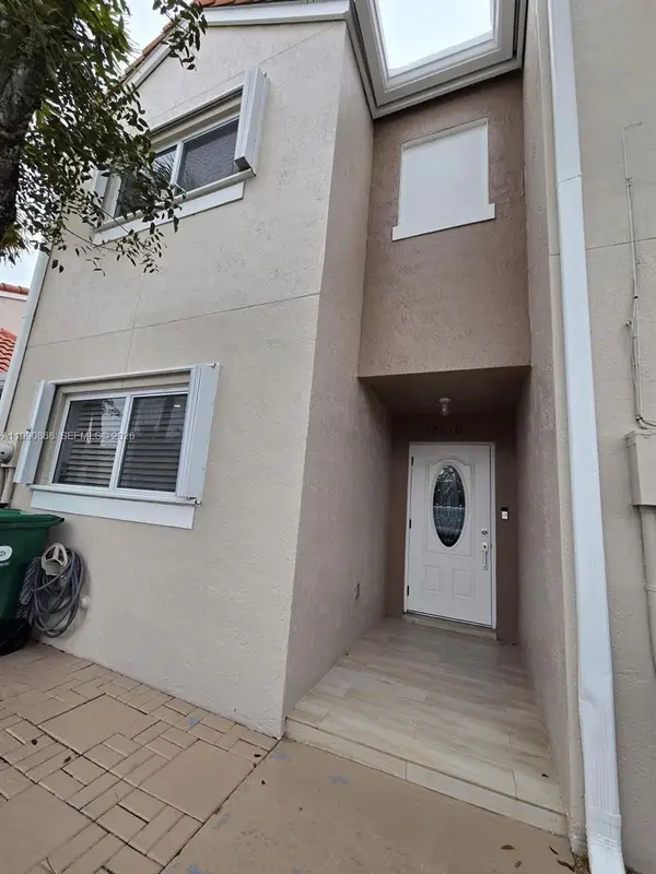 12610 NW 11th Ter, Miami, FL 33182