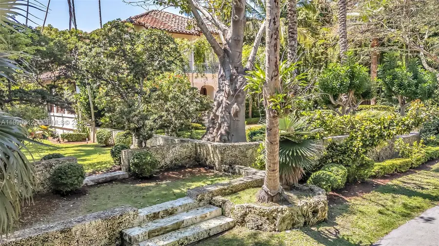 3462 N Moorings Way, Miami, FL 33133 - #2