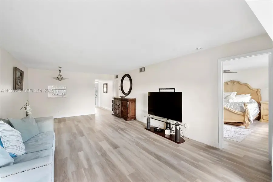 9201 Sunrise Lakes Blvd #304, Sunrise, FL 33322 - #2