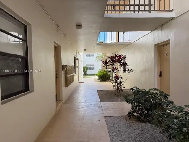 Address Withheld By Seller, Pinecrest, FL 33156 - #3