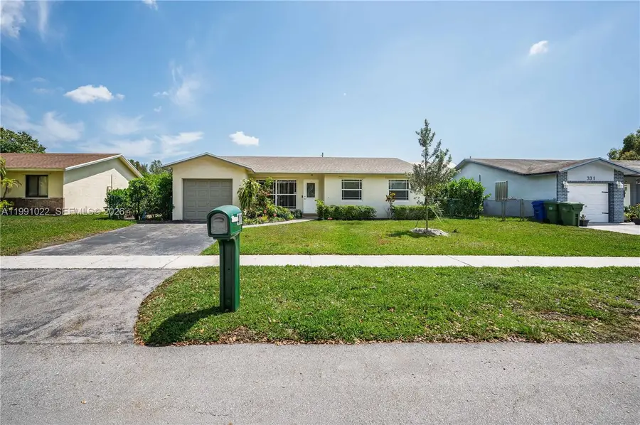 401 NW 83rd Way, Pembroke Pines, FL 33024 - #2