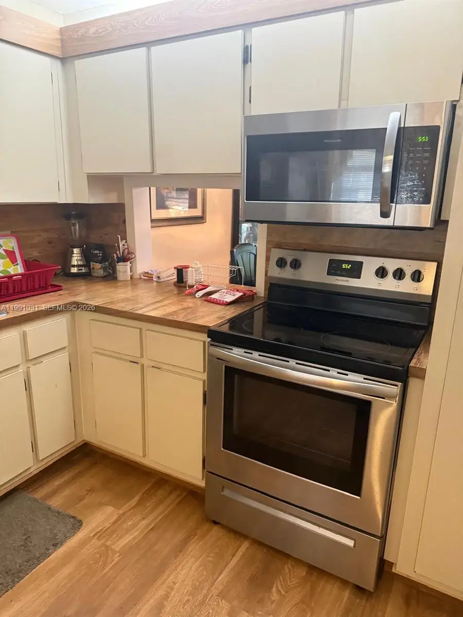 2 Briarwood Cir #212, Hollywood, FL 33024 - #3