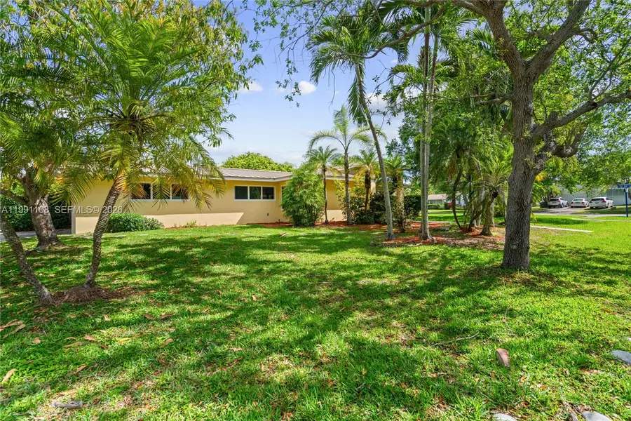 8201 SW 150th Dr, Palmetto Bay, FL 33158 - #2