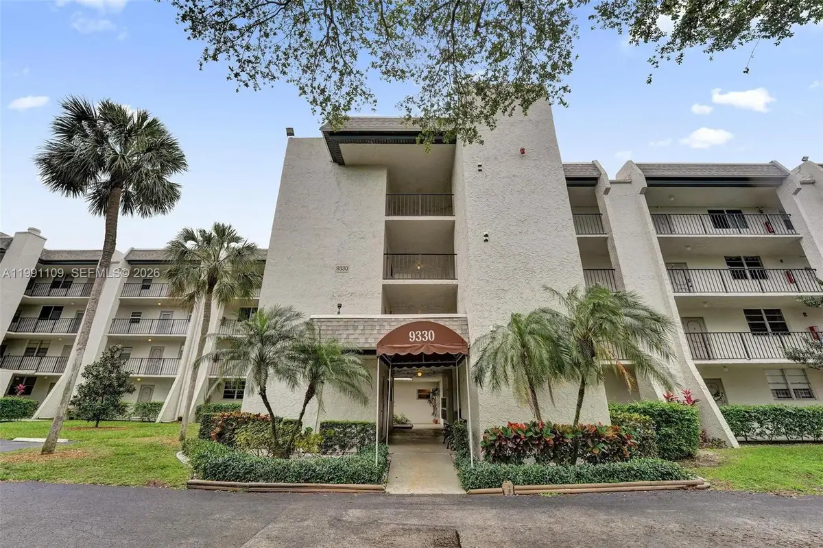 9330 Lagoon Pl #109, Davie, FL 33324 - #1