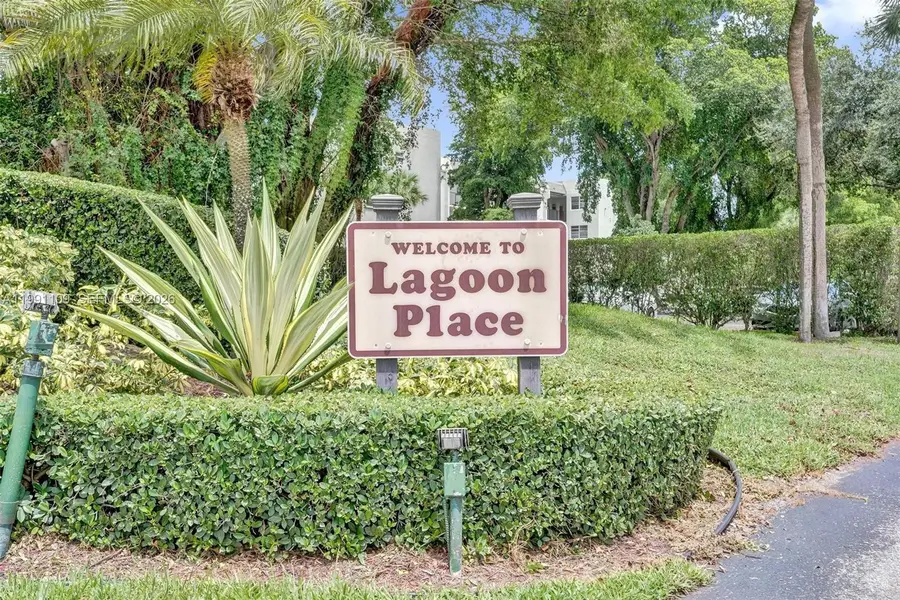 9330 Lagoon Pl #109, Davie, FL 33324 - #2