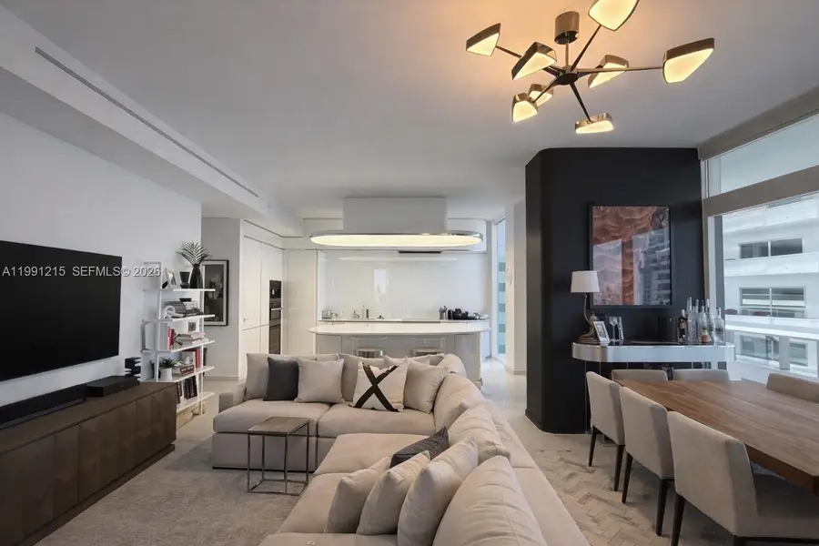 3315 Collins Ave #8D, Miami Beach, FL 33140 - #2