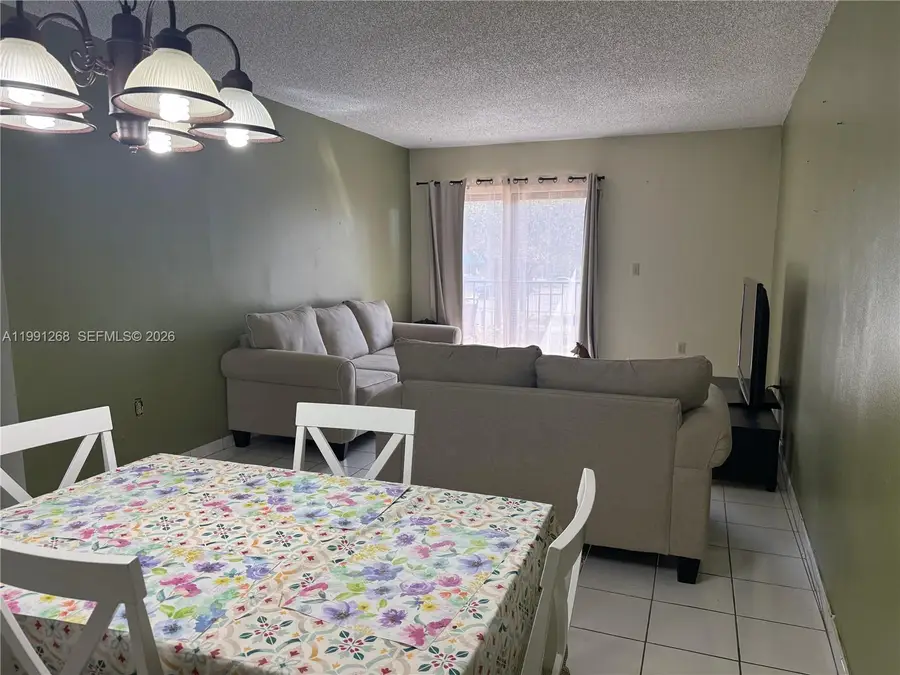 1800 W 54th St #108, Hialeah, FL 33012 - #3
