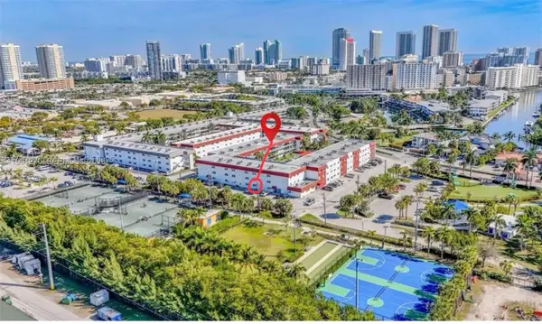 580 Egret Dr #111, Hallandale Beach, FL 33009