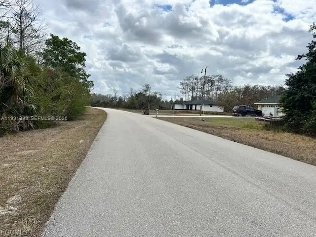 459 Greenbriar Blvd, Lehigh Acres, FL 33972 - #3