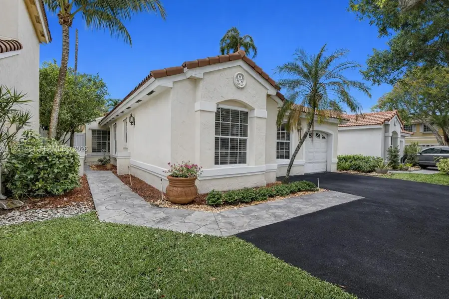 922 Opal Ter, Weston, FL 33326 - #2