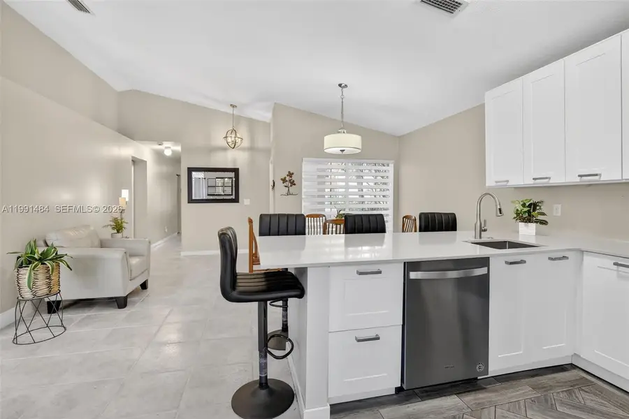 922 Opal Ter, Weston, FL 33326 - #3