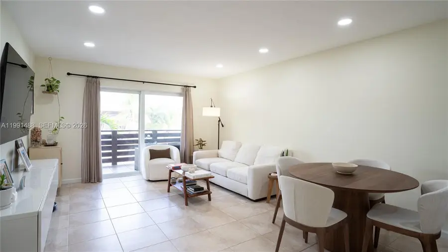 7483 SW 82nd St #A308, Miami, FL 33143 - #3