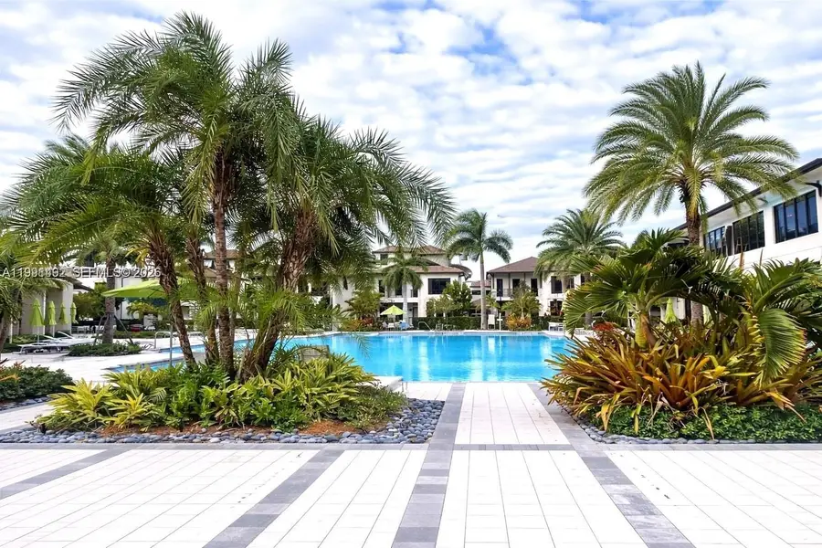 8001 NW 41 St #409, Doral, FL 33166 - #2