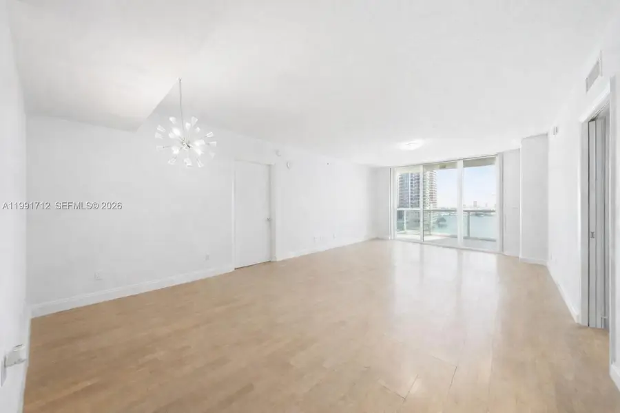 Address Withheld By Seller, Miami, FL 33131 - #3