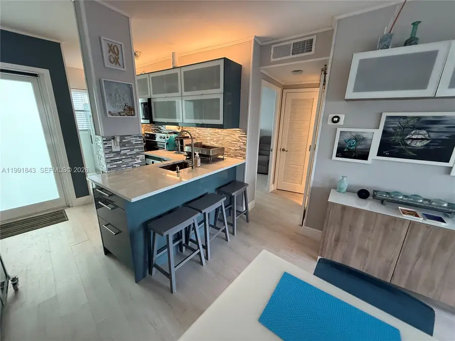 3250 NE 28th St #212, Fort Lauderdale, FL 33308 - #2