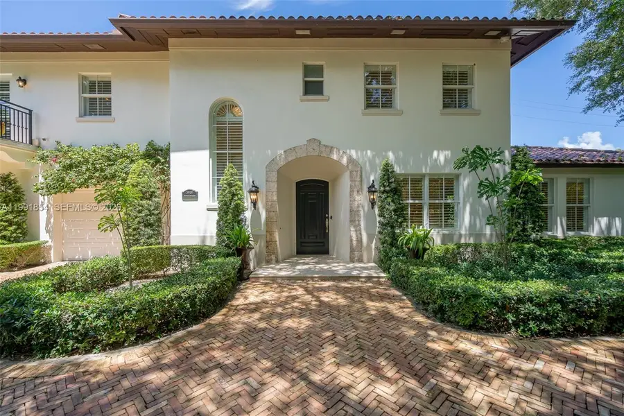 3919 Granada Blvd, Coral Gables, FL 33134 - #3