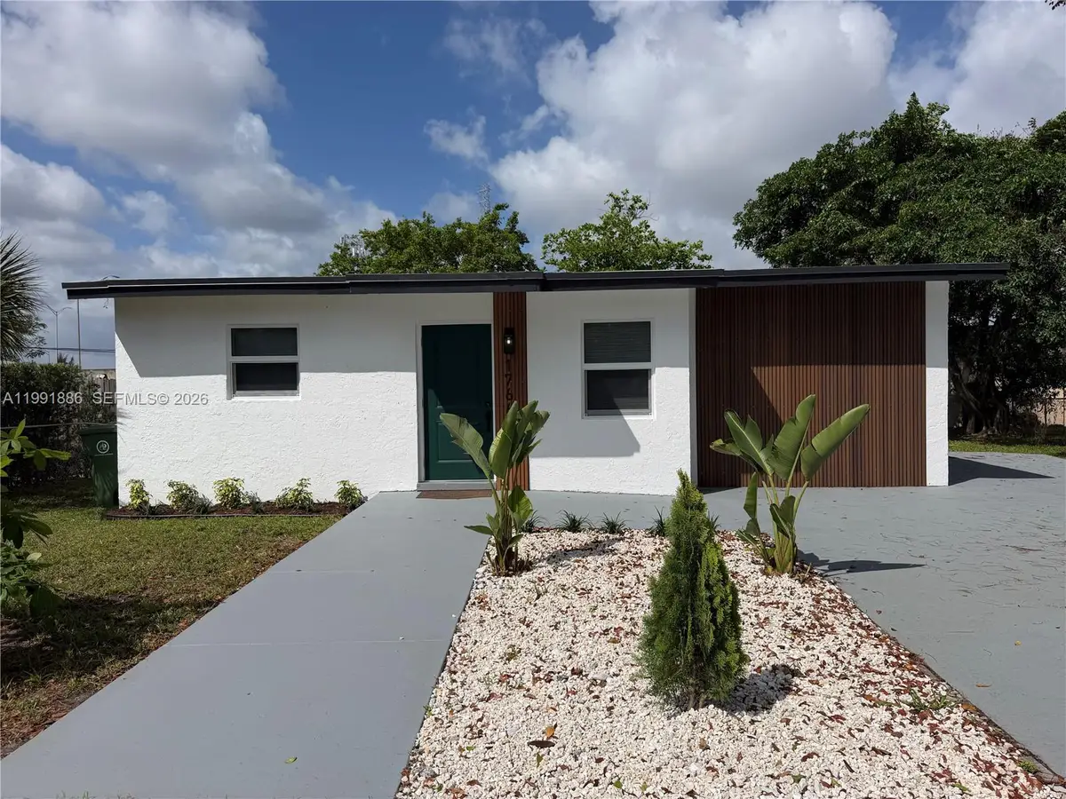 1766 Lauderdale Manor Dr, Fort Lauderdale, FL 33311 - #1