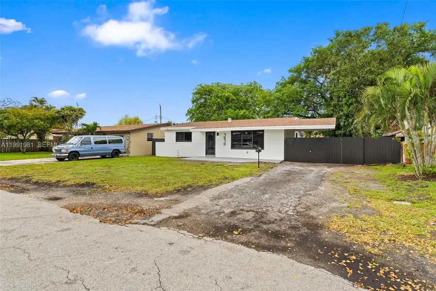 7570 Venetian St, Miramar, FL 33023 - #3