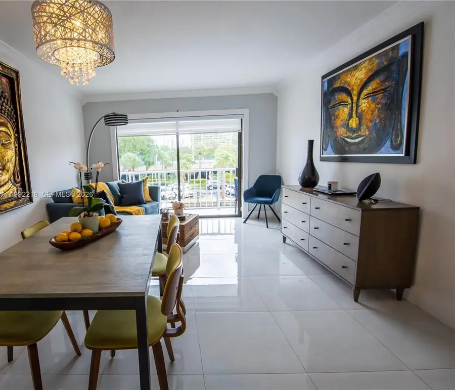 1650 NE 115th St #302, Miami, FL 33181 - #3