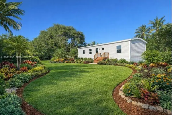 28177 Julia Ave, Little Torch Key, FL 33042