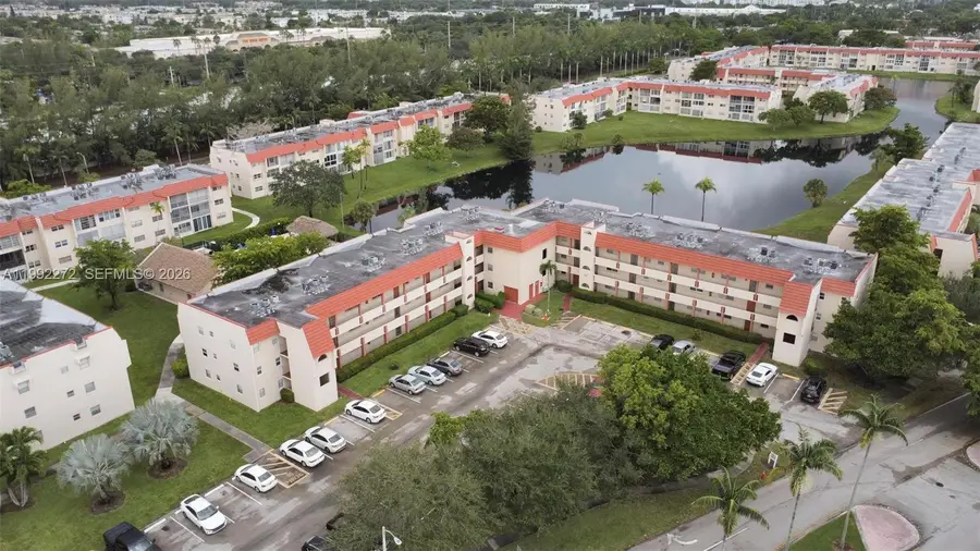 2651 E Sunrise Lakes Dr #104, Sunrise, FL 33322 - #3