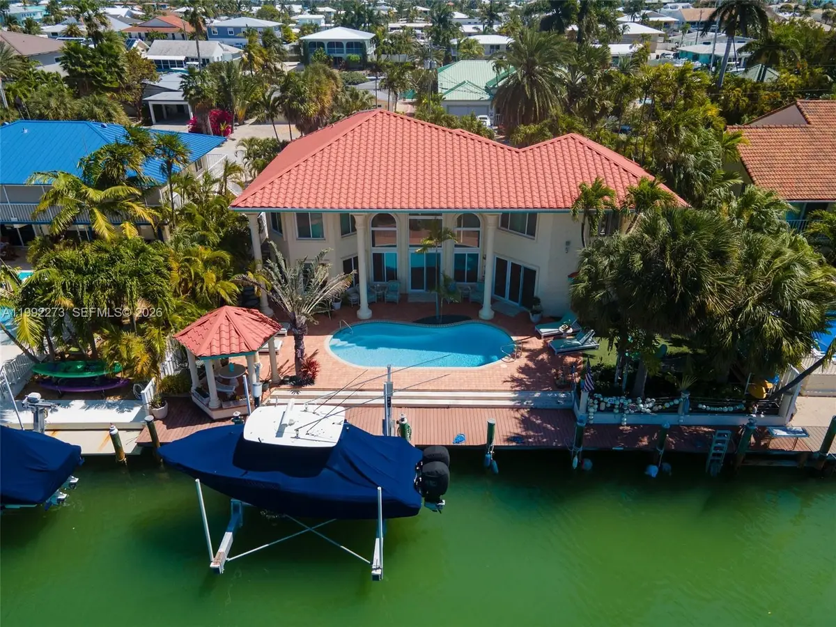 431 12th St, Key Colony Beach, FL 33051 - #1