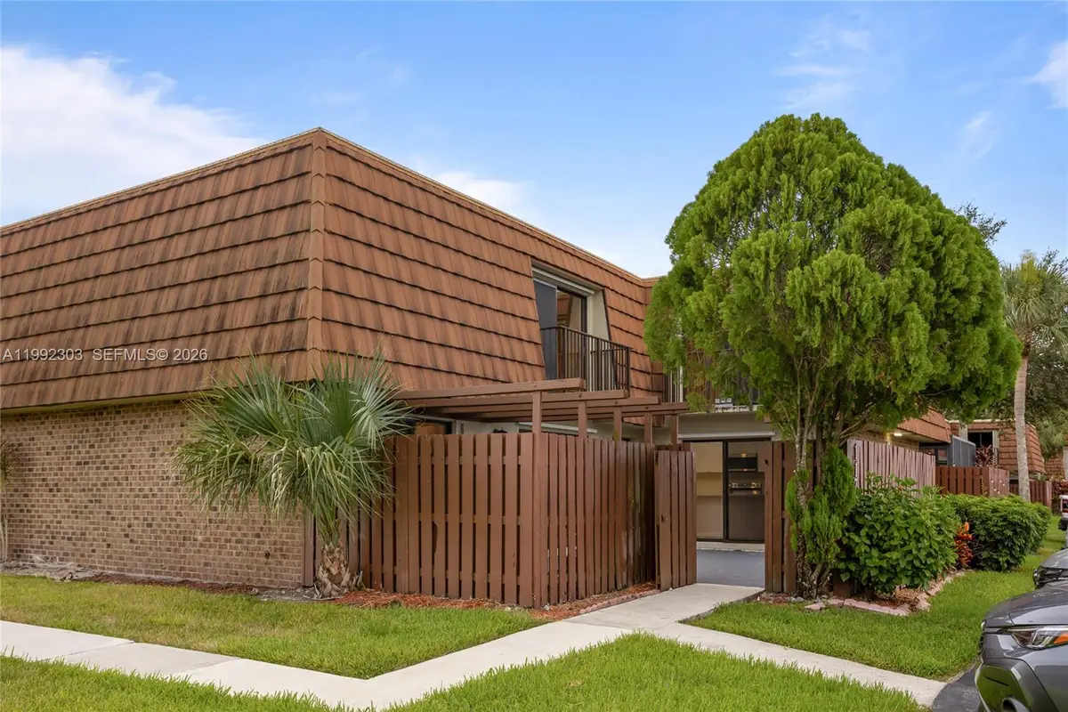 1170 SW 118th Ter, Davie, FL 33325 - #1