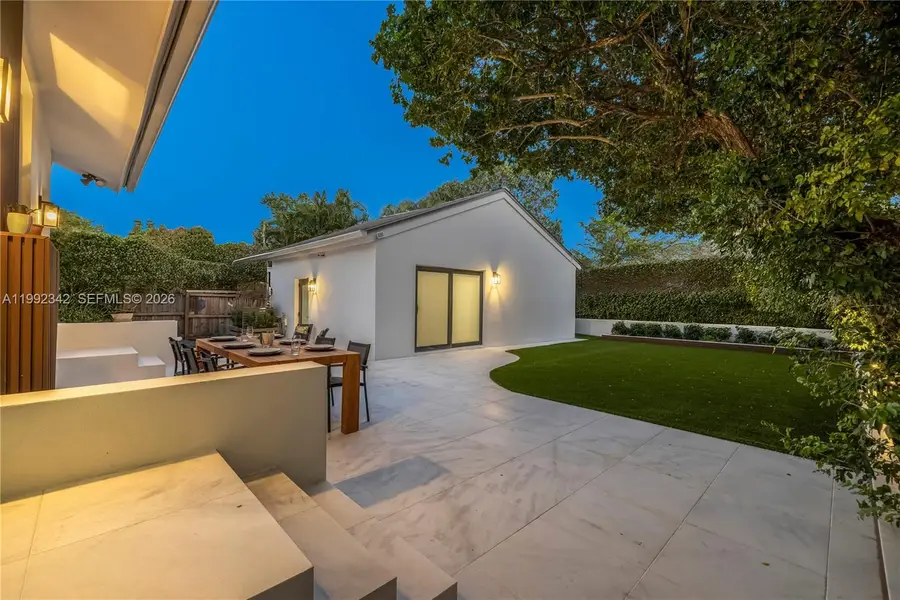 320 NE 88th St, El Portal, FL 33138 - #3