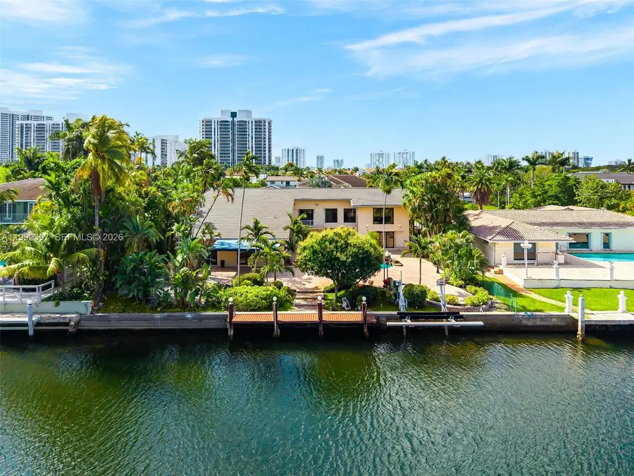 448 Poinciana Dr, Hallandale Beach, FL 33009 - #3