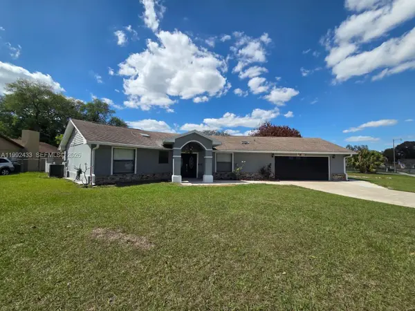 2356 Royal Oaks Blvd, Kissimmee, FL 34744