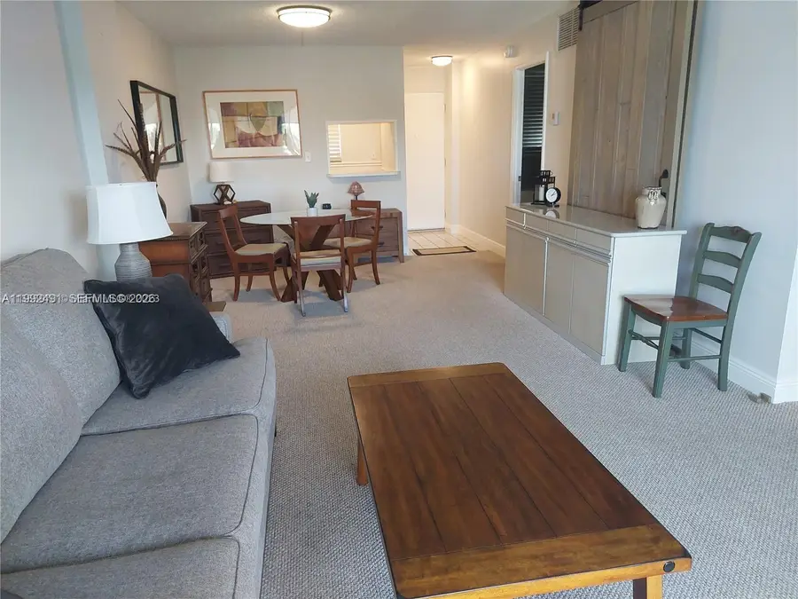 1731 SE 15th St #402, Fort Lauderdale, FL 33316 - #2