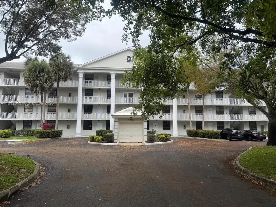 1709 Whitehall Dr #103, Davie, FL 33324 - #3