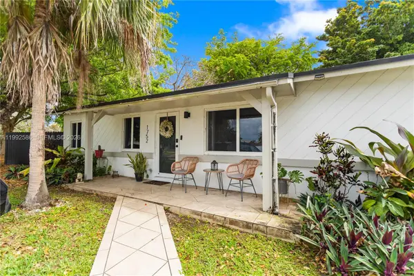 1752 S Anhinga Ln, Homestead, FL 33035