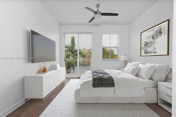 10012 NW 7th St #214, Miami, FL 33172