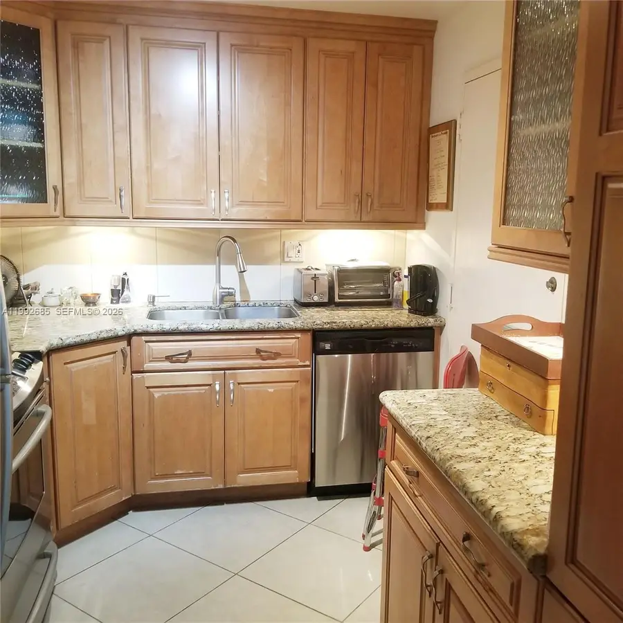 625 Biltmore Way #905, Coral Gables, FL 33134 - #2