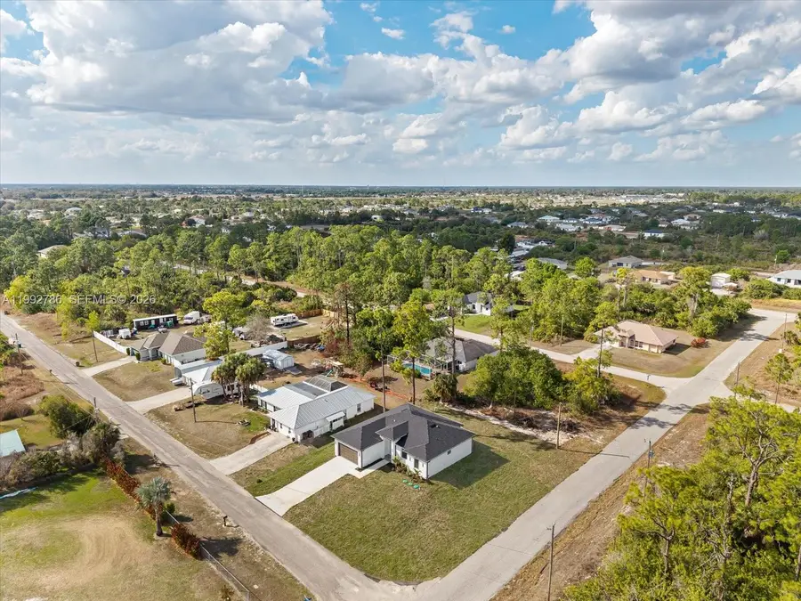 735 Chavers St, Lehigh Acres, FL 33974 - #3