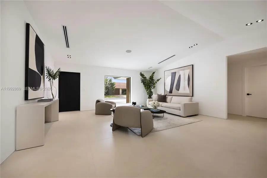 21490 Highland Lakes Blvd, Miami, FL 33179 - #2