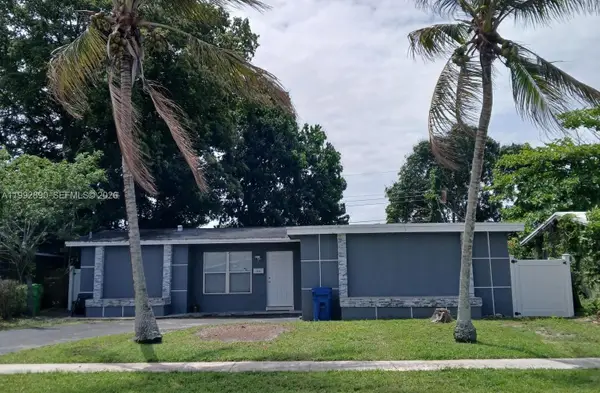 5890 NW 16th Ct, Sunrise, FL 33313