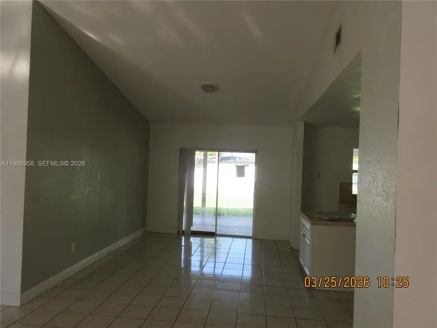 18420 SW 129th Ave, Miami, FL 33177 - #3