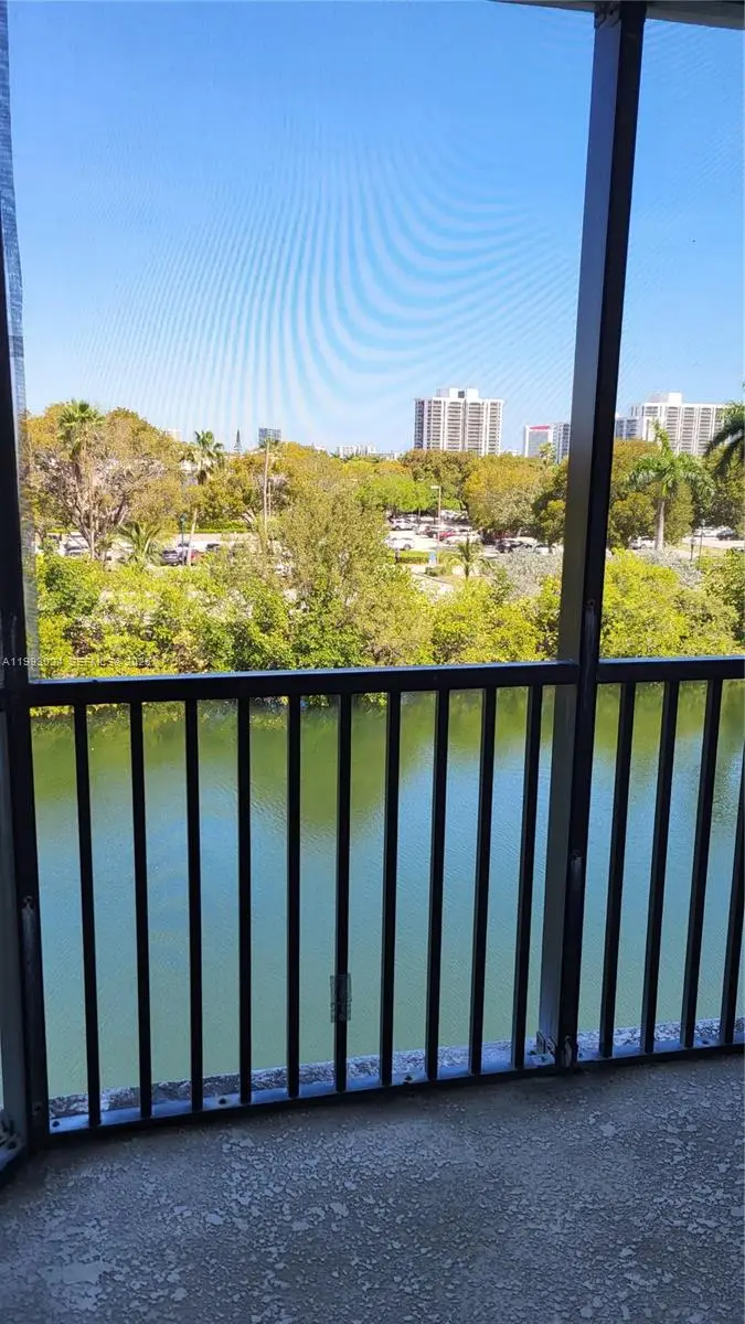 3401 N Country Club Dr #402, Aventura, FL 33180 - #2