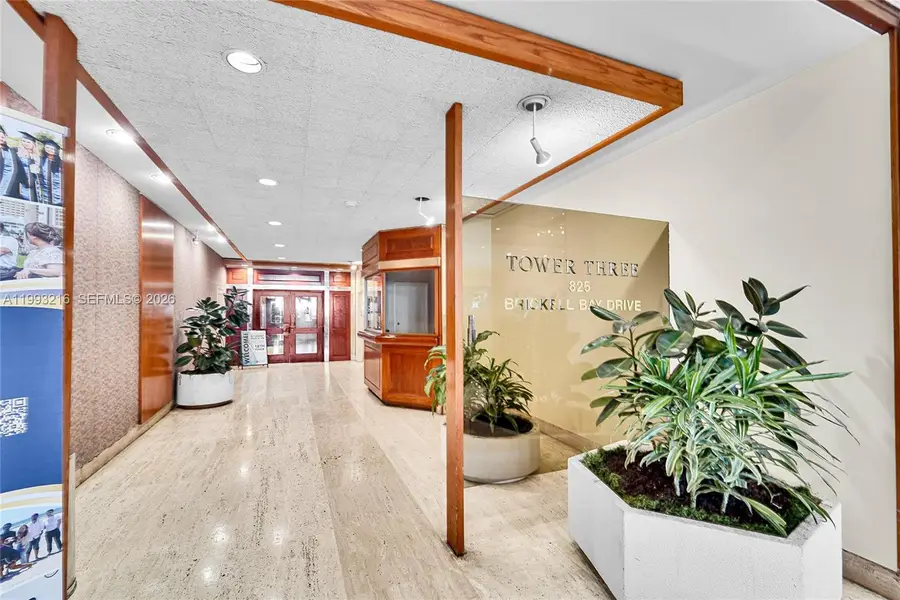 825 Brickell Bay Dr #2048, Miami, FL 33131 - #2