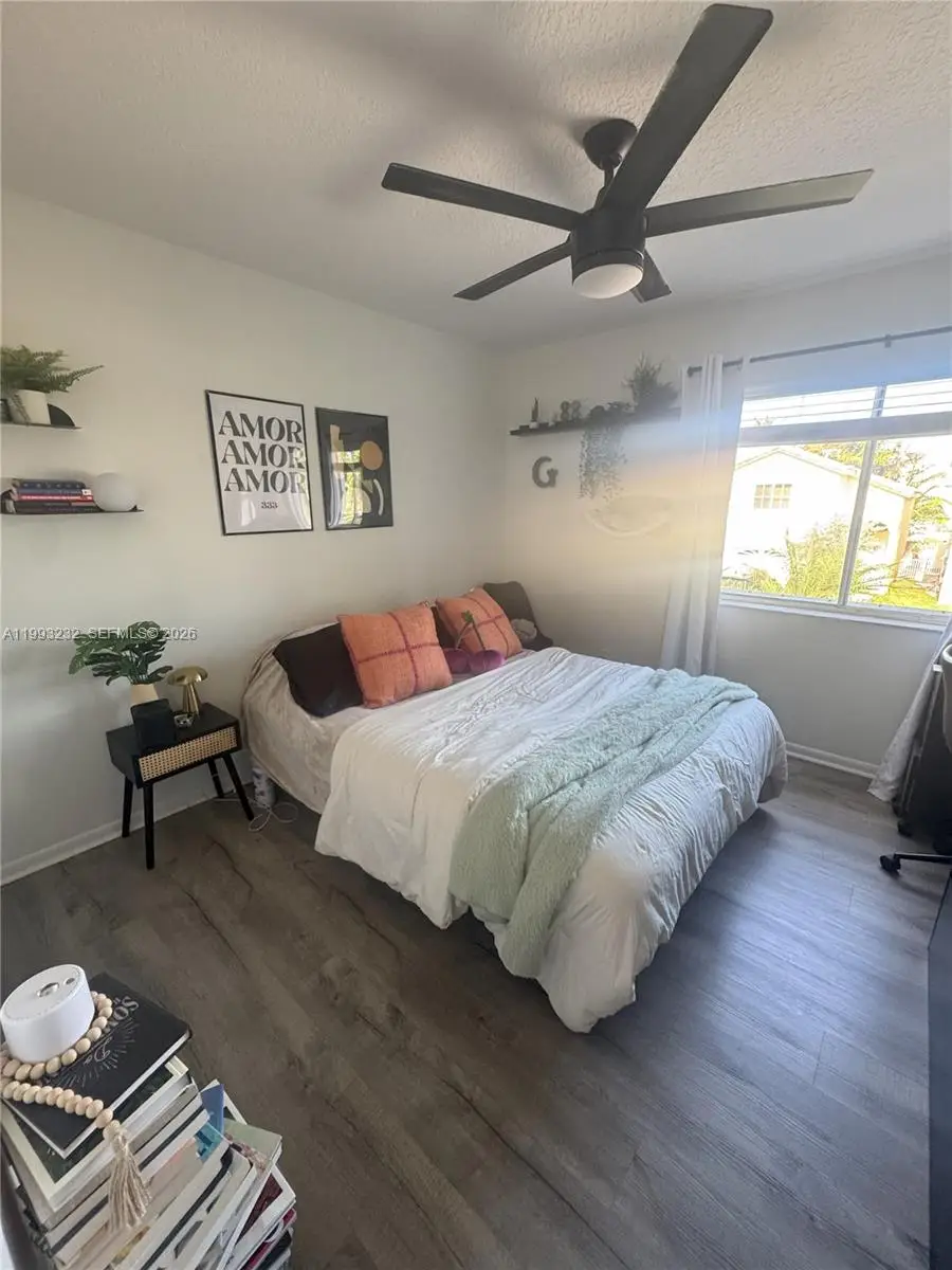 1054 SE 6th Ct, Dania Beach, FL 33004 - #1