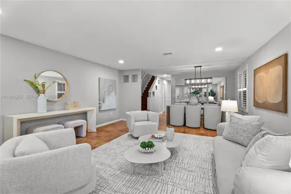 3274 Gifford Ln, Miami, FL 33133