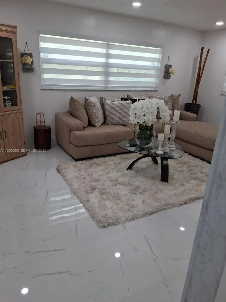 6035 Caprice Dr, Jacksonville, FL 32244 - #2