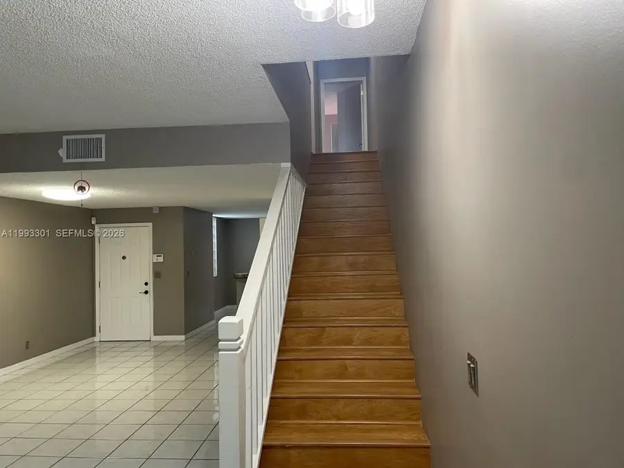 800 Sorrento Dr, Weston, FL 33326 - #3