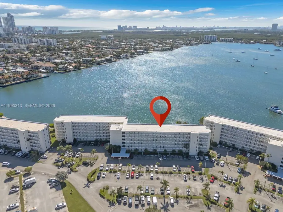 3010 Marcos Dr #R308, Aventura, FL 33160 - #2