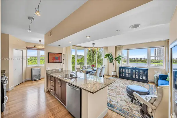 20000 E Country Club Dr #508, Aventura, FL 33180